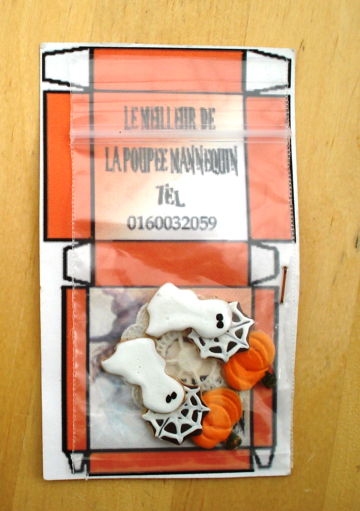 PETIT GTEAUX HALLOWEEN avec boite  gteaux ORANGE