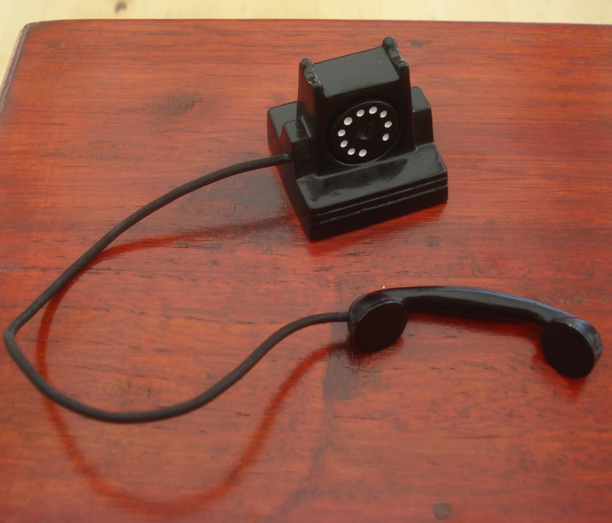 PETIT TELEPHONE STYLE ANNEES 50