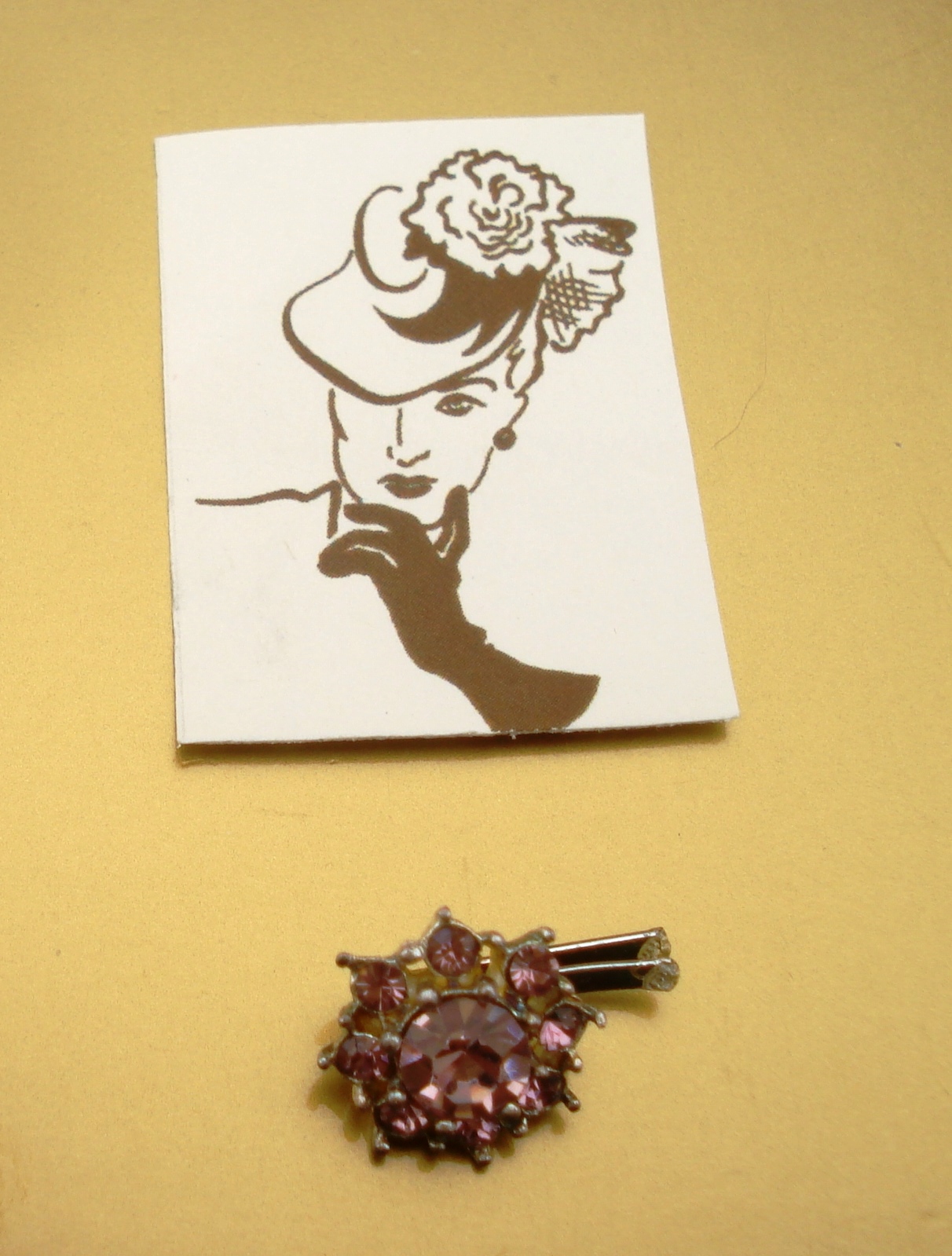 BARRETTE STRASS AMTHYSTE  POUR CHEVEUX OU  CHAPEAU