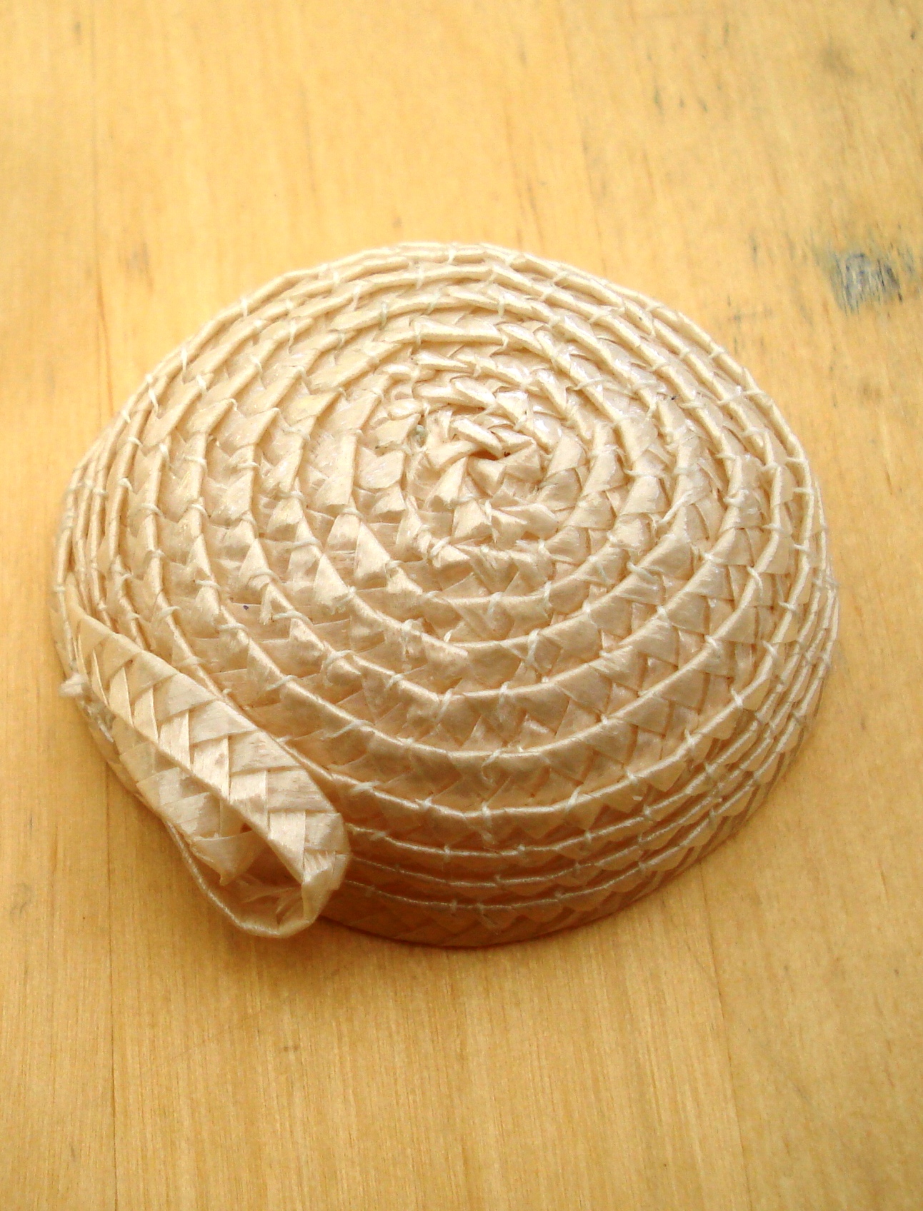 CHAPEAU DESIGNER REF 1A BEIGE POUR GENE