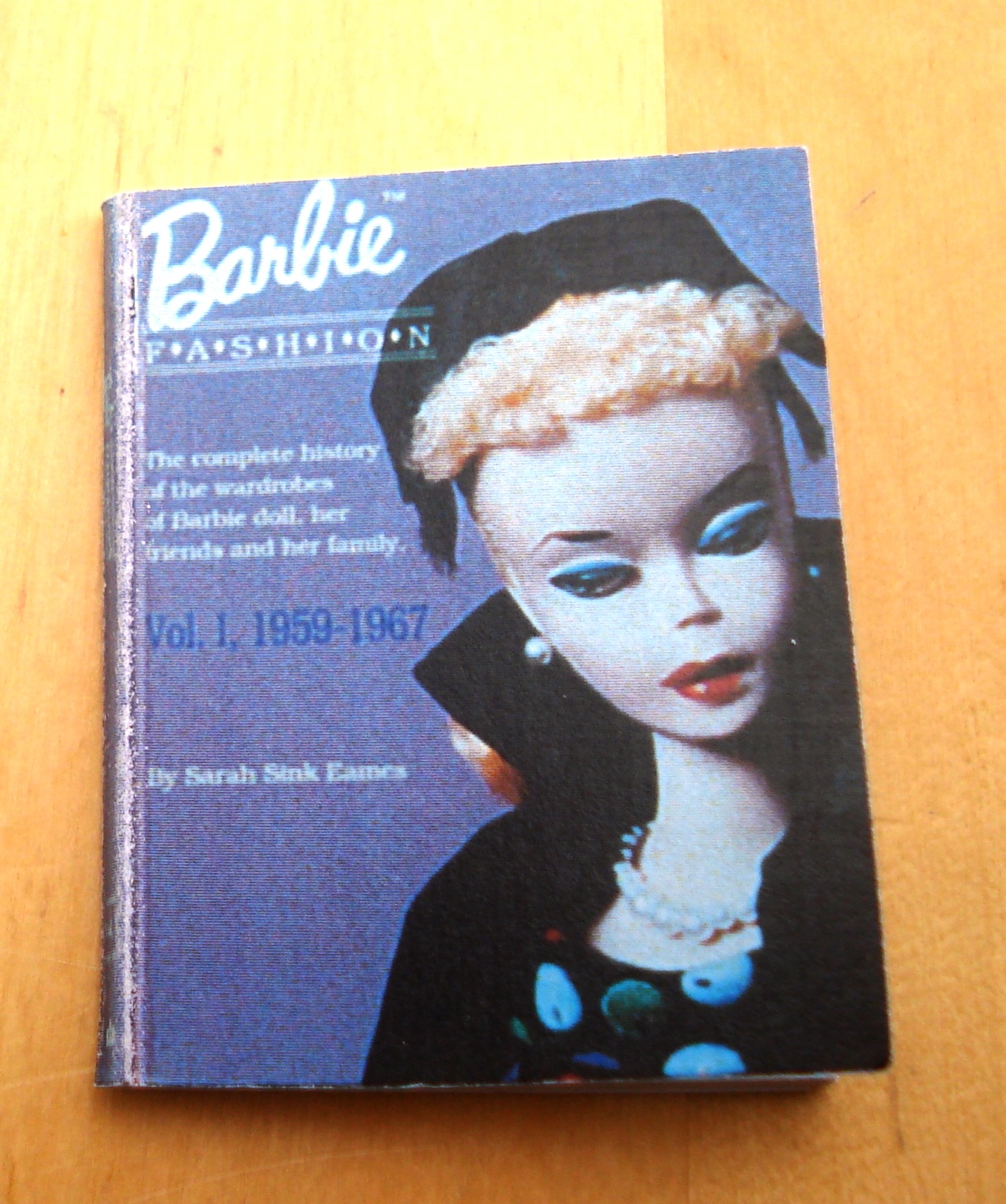 MINI LIVRE DE COLLECTION 'BARBIE FASHION'