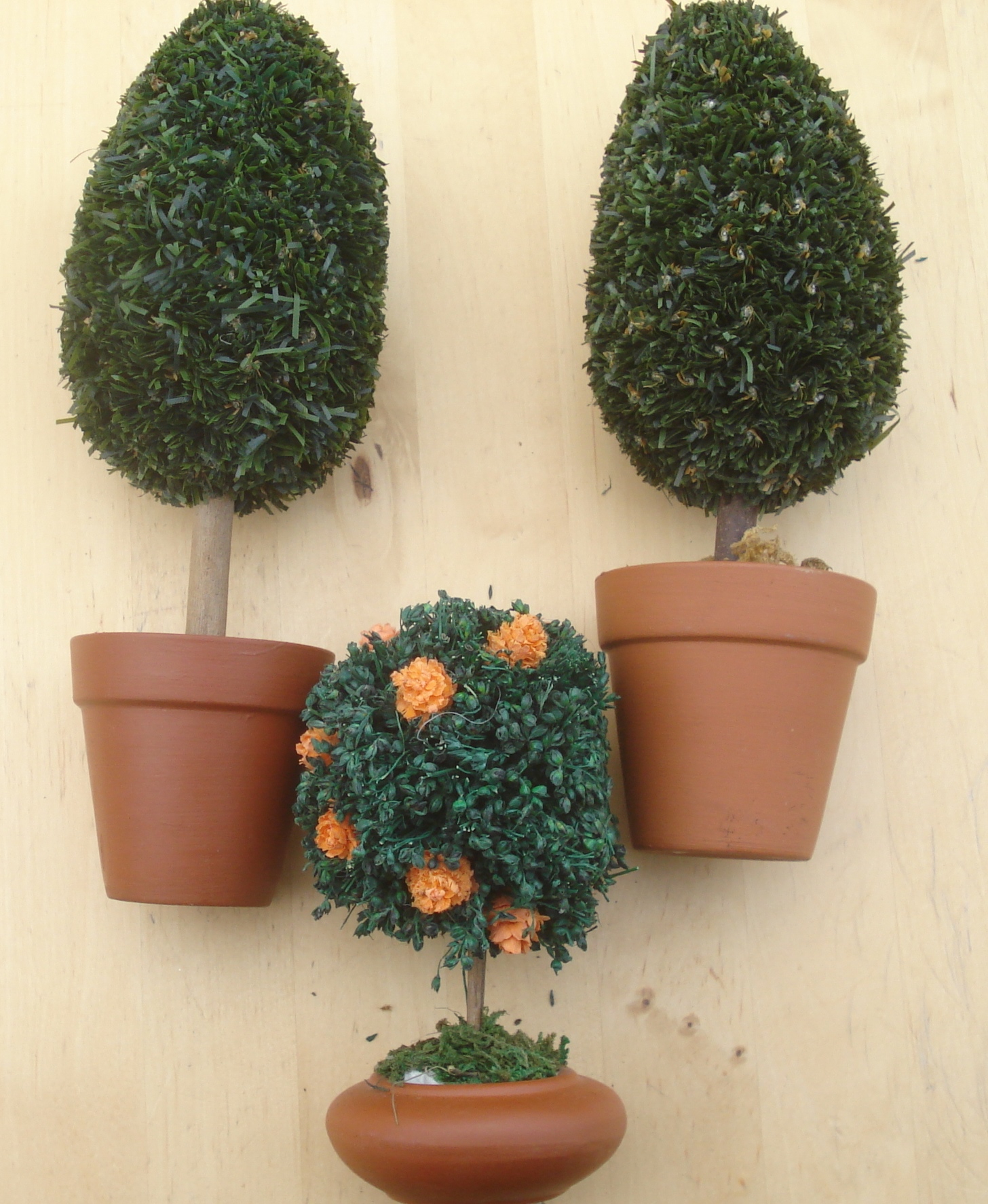 3 MINI ARBRES POUR DECO DE VITRINE DE POUPEES
