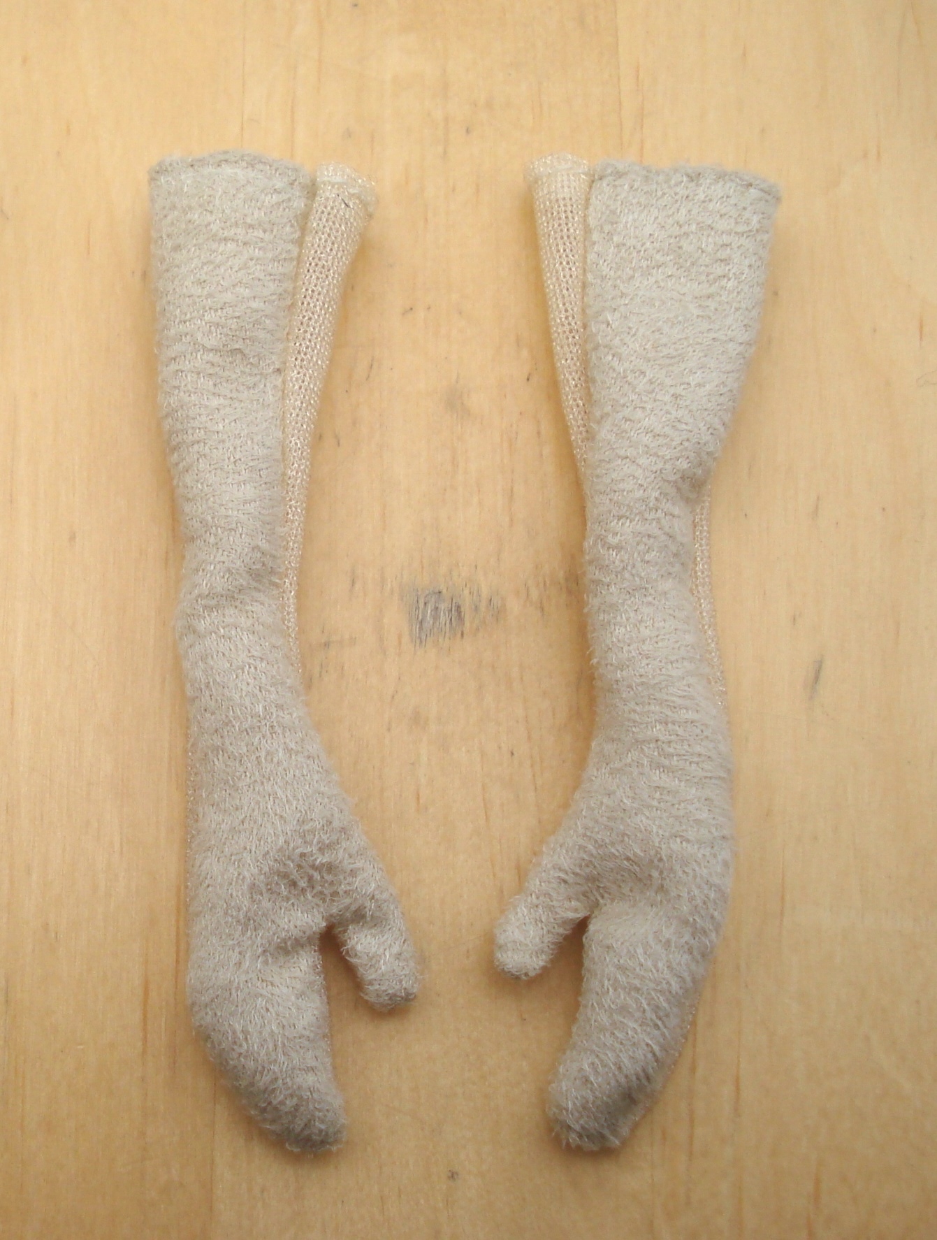 GANTS LONGUES BEIGE pour poupes 39 cm