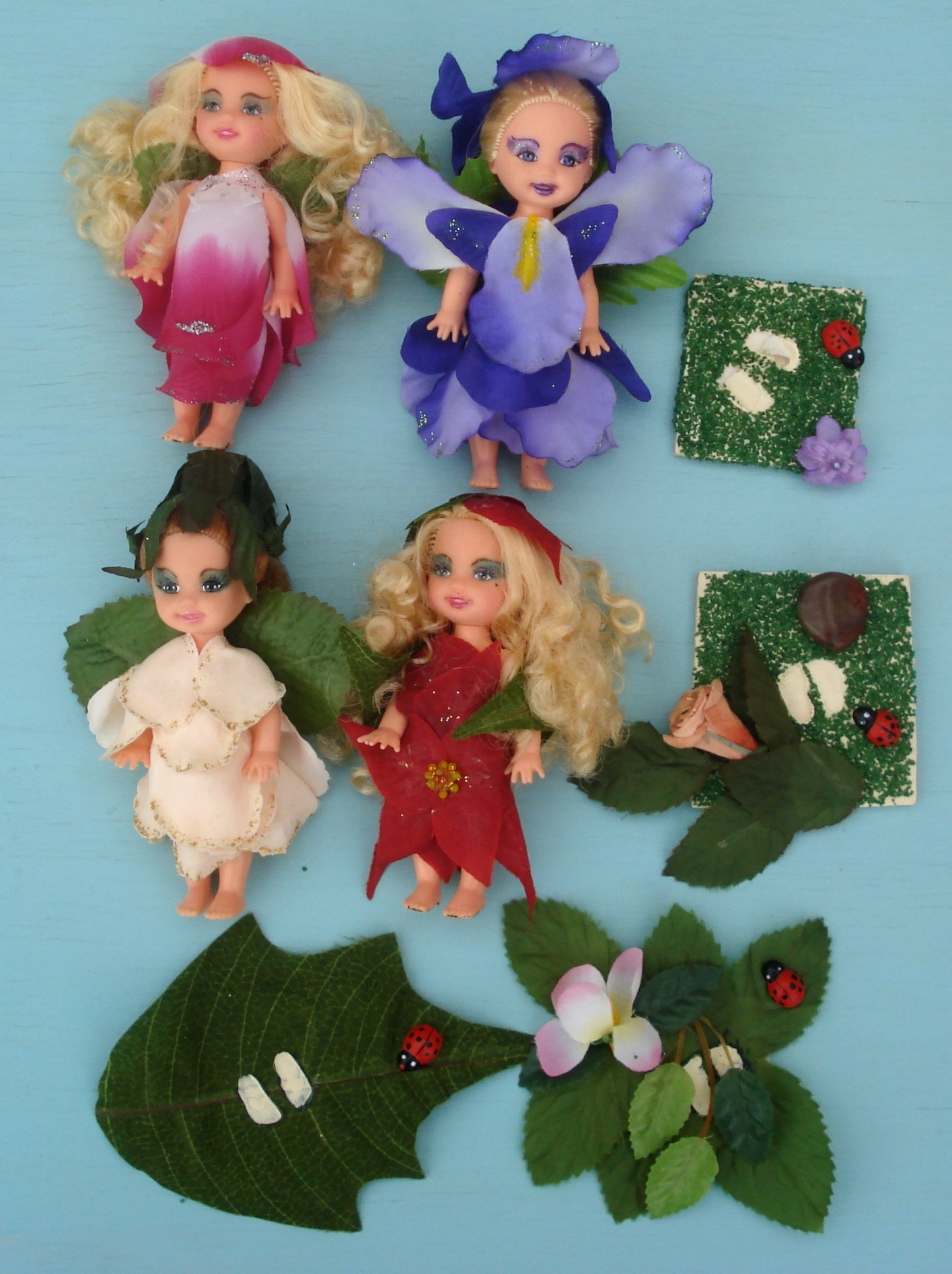 ENSEMBLE DE 4 TUTTI EN PETIT FEE  cration artiste