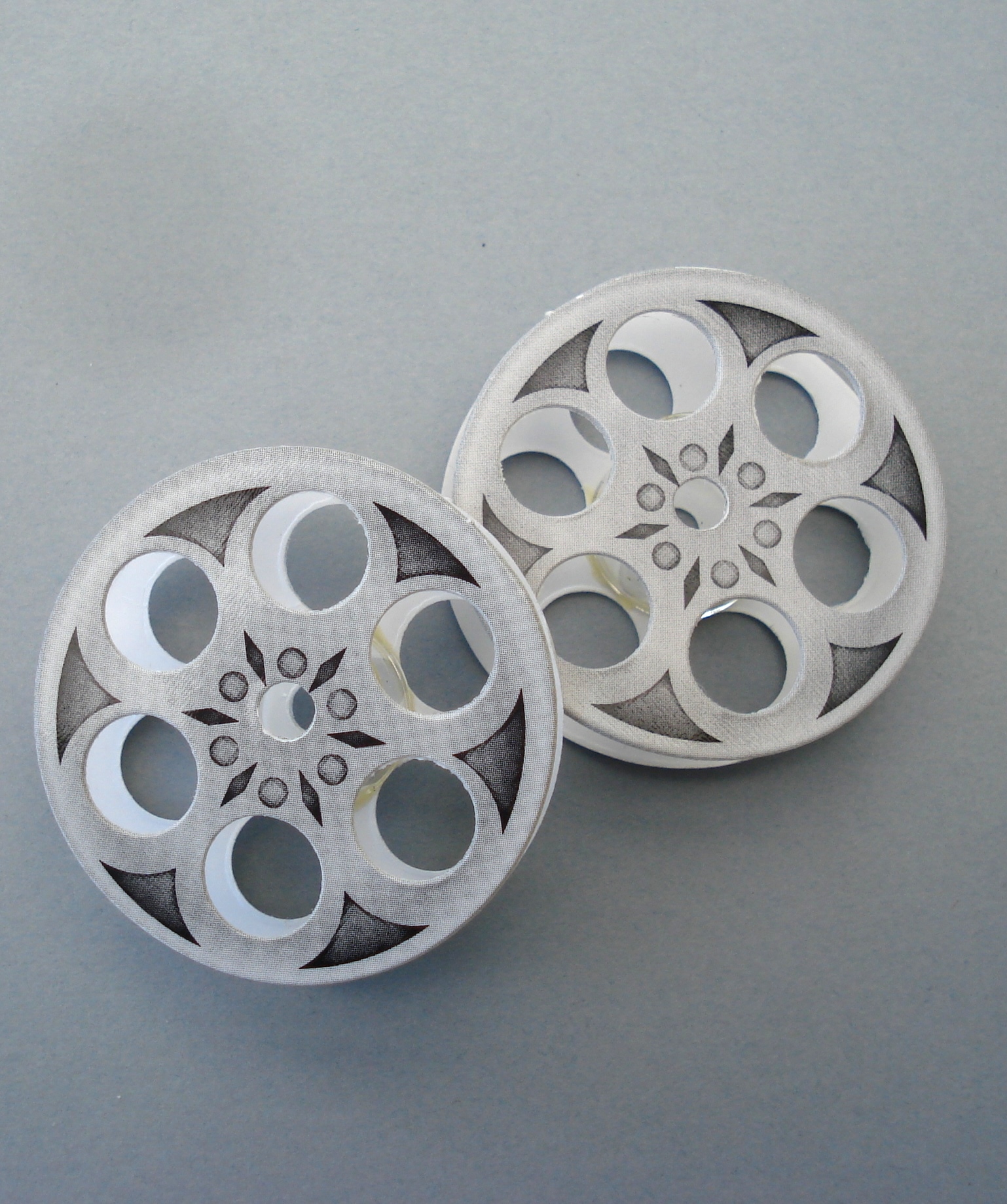 2 BOBINES DE FILM VIDE POUR GENE