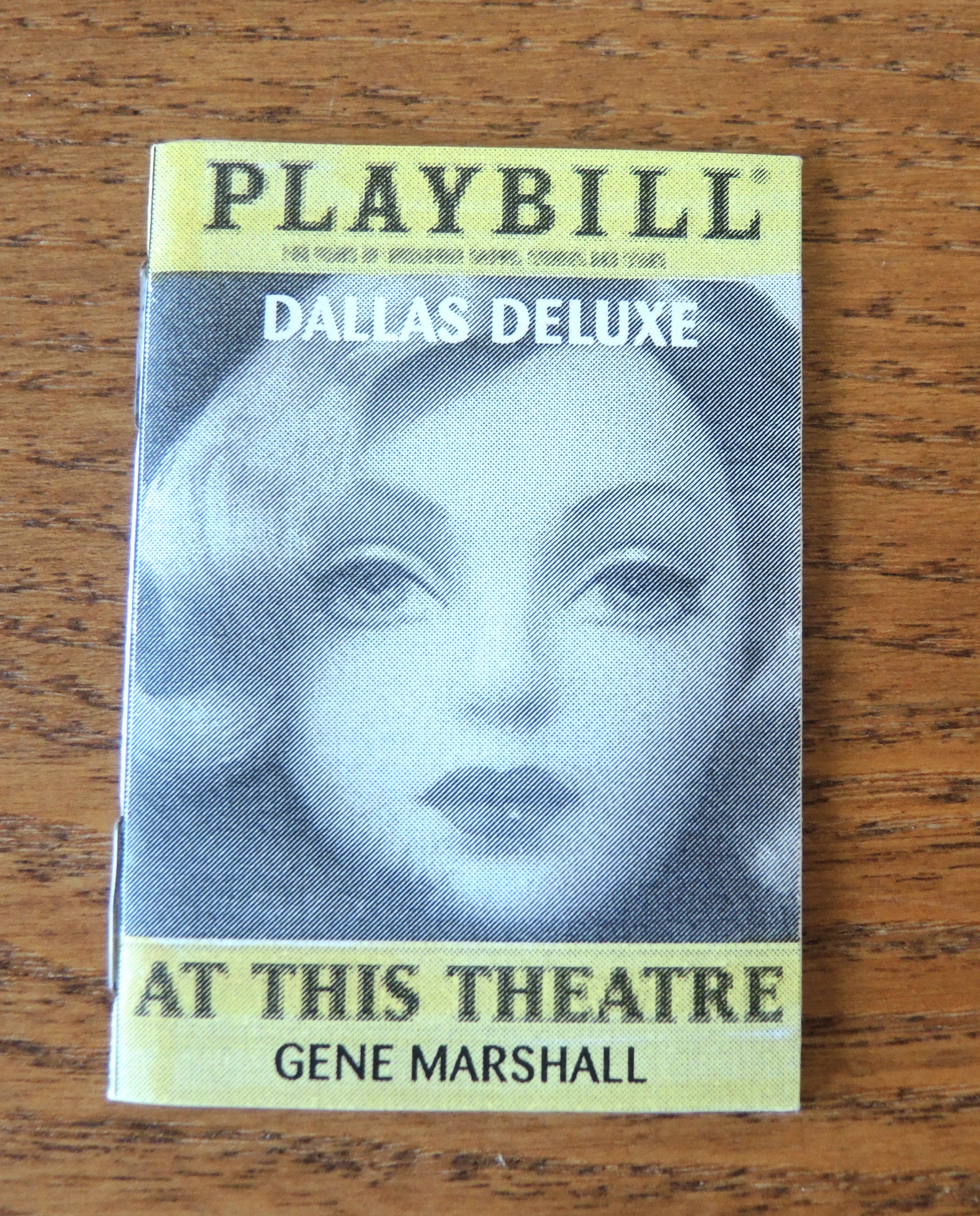 MINI PLAYBILL MAGAZINE   l'chelle GENE