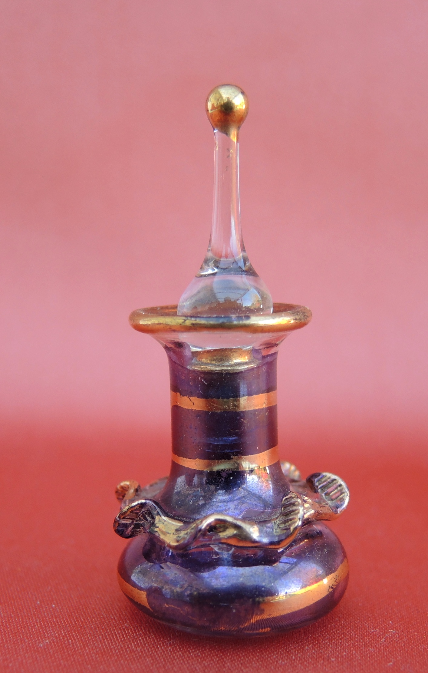 FLACON A PARFUM 3 POUR DECORATION VITRINE